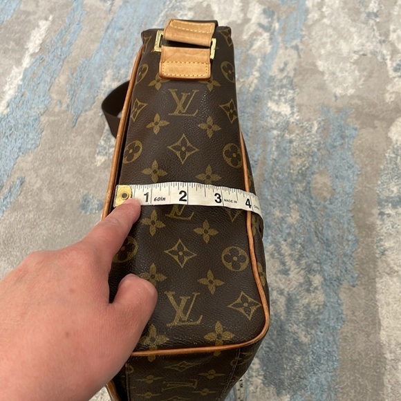 Louis Vuitton Shoulder/Crossbody Bag Abbesses Messenger - Picture 9 of 16